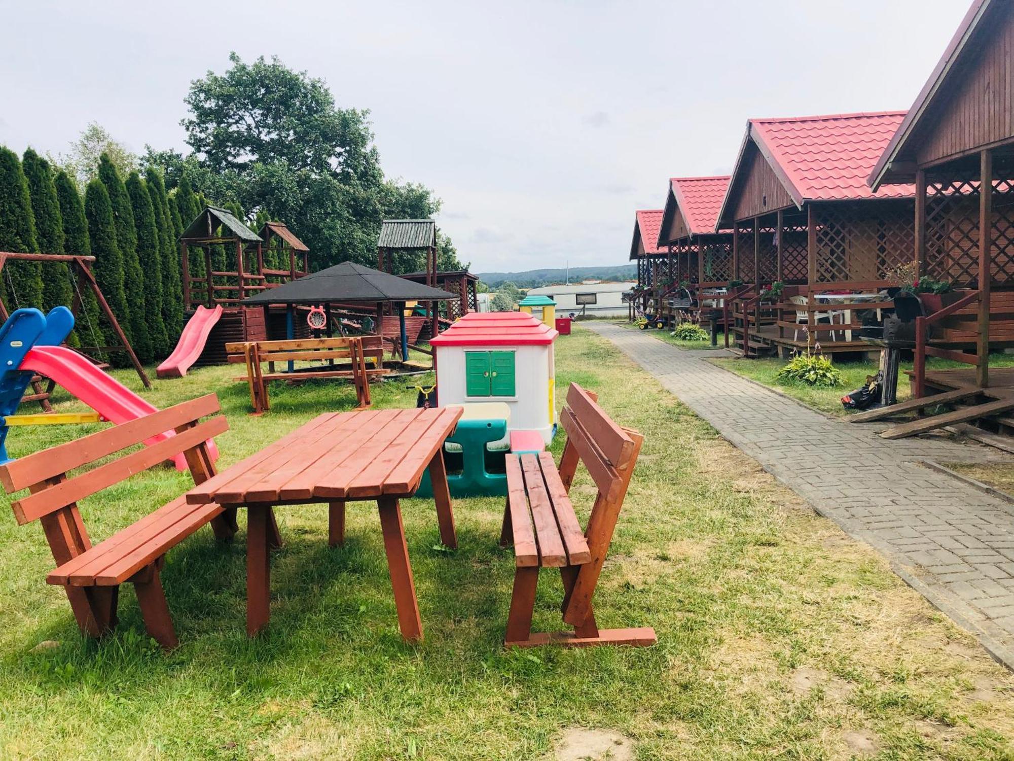 Domki U Karasia Rusinowo  Esterno foto